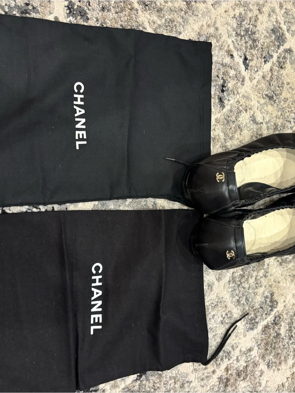 CHANEL Black ballerina flats